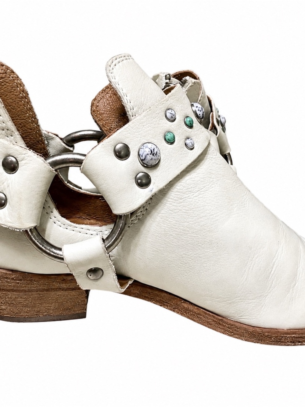 Frye White Leather Studded Cutout Ankle Boots Size 5.5 - Picture 2 of 6
